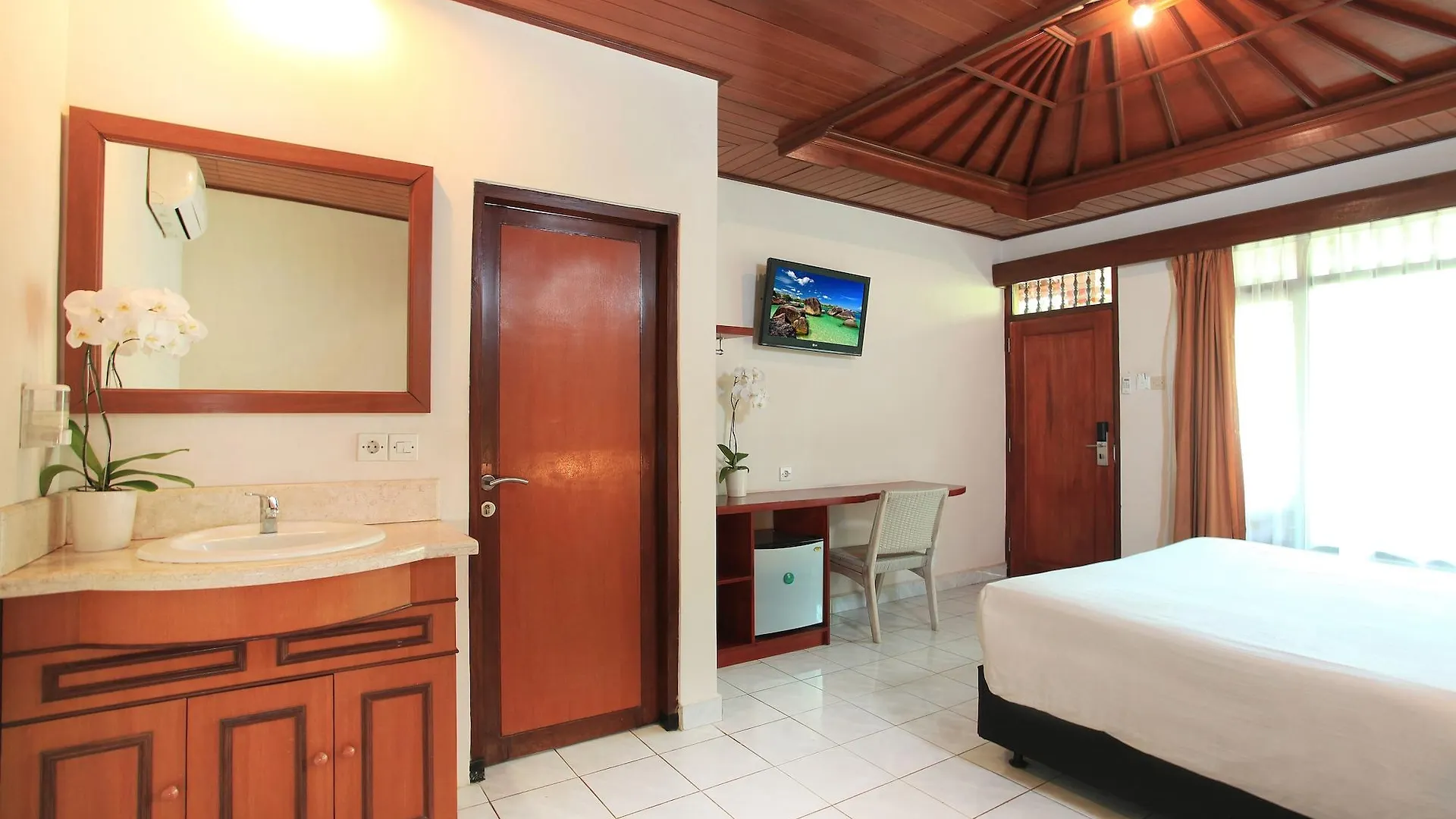 Matahari Bungalow Legian 3*,